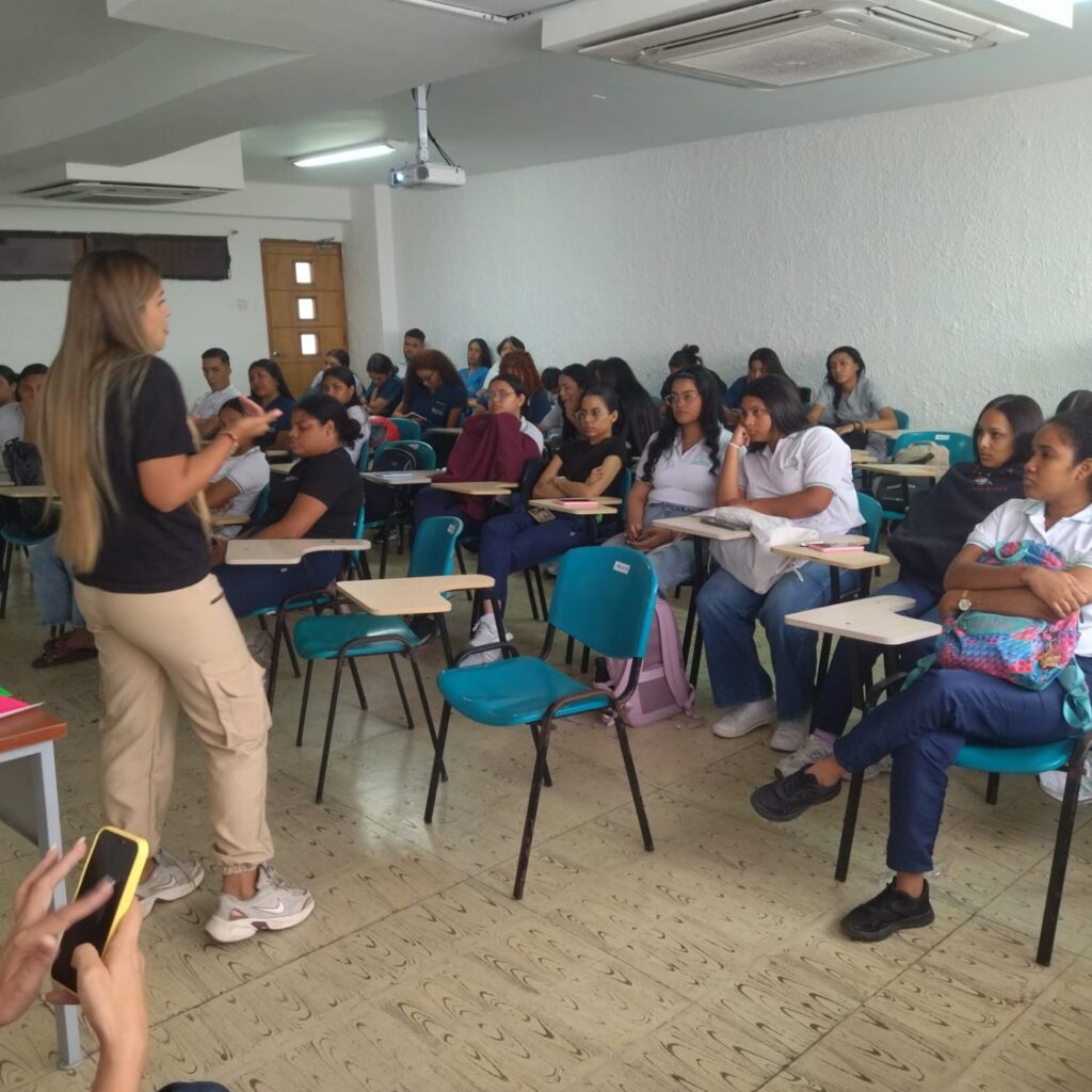 Experiencia Sesión del proyecto LGTBIQ+ con estudiantes de la Universidad Metropolitana.